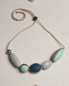 PEBBLE CURVE NECKLACE