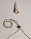 PEBBLE CURVE NECKLACE