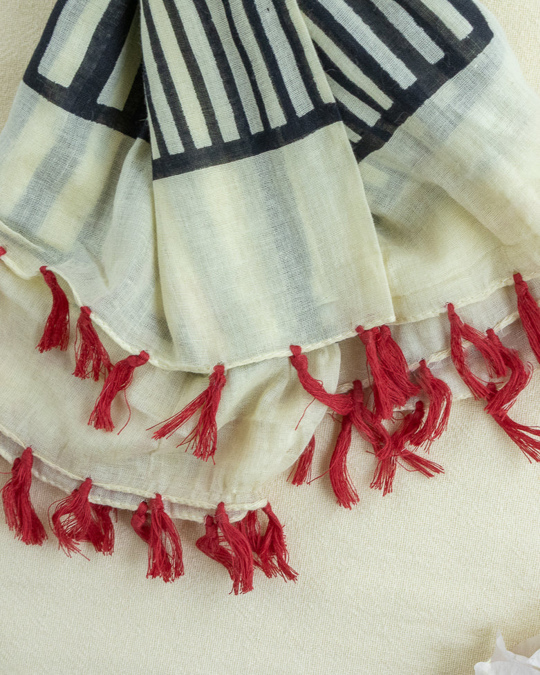 Nomadic Frame Scarf