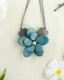 Good Flower Necklaces
