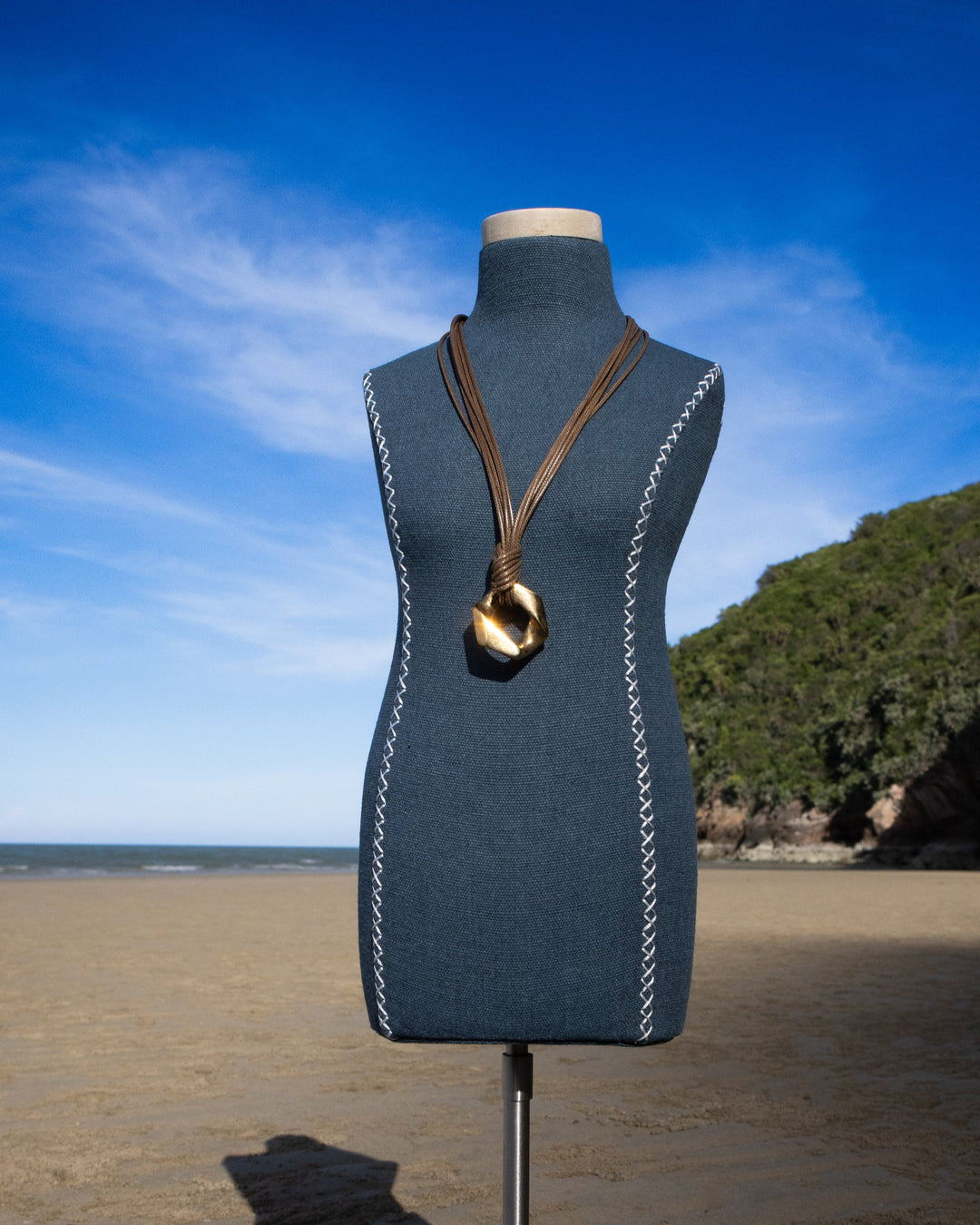 Holder Necklace
