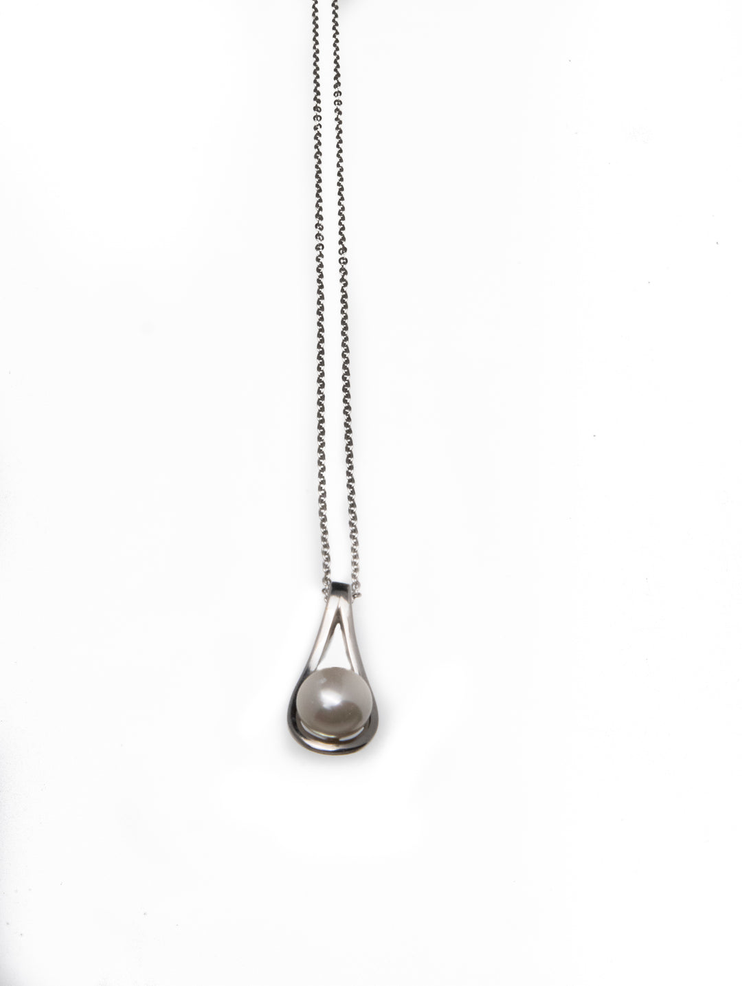 Pearl Dew Necklace