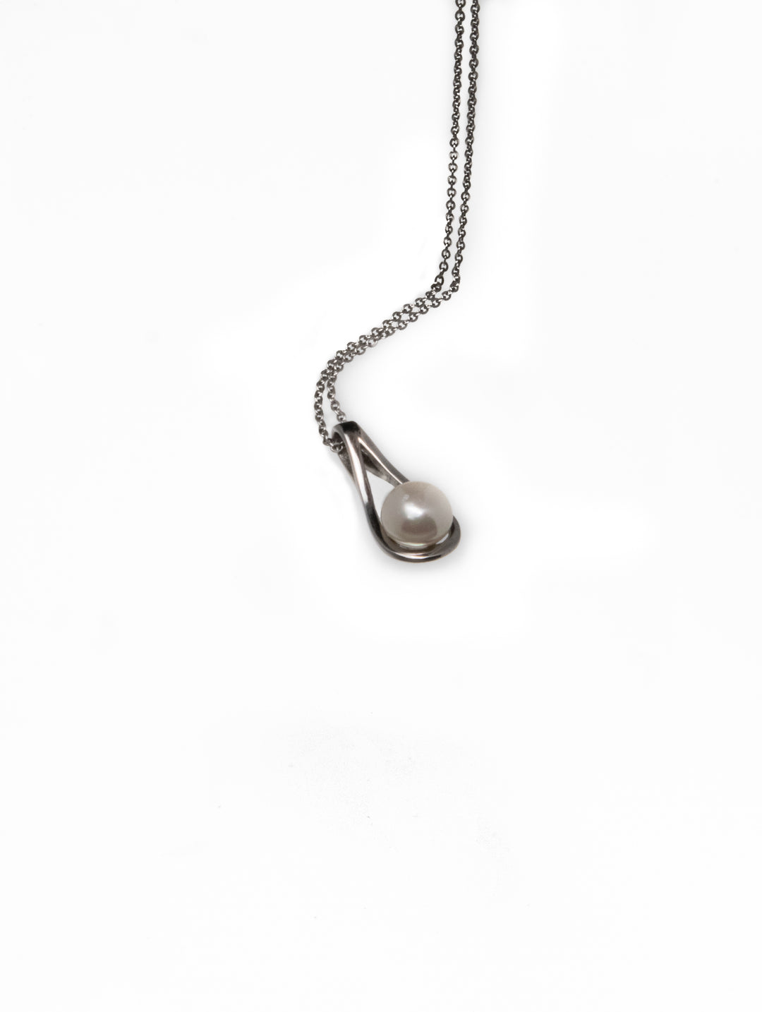 Pearl Dew Necklace
