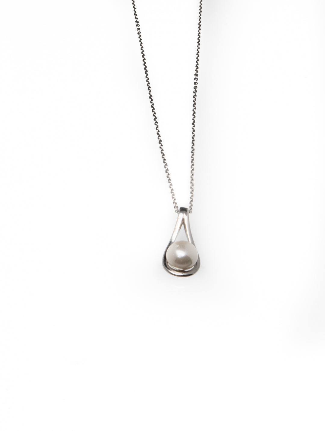 Pearl Dew Necklace