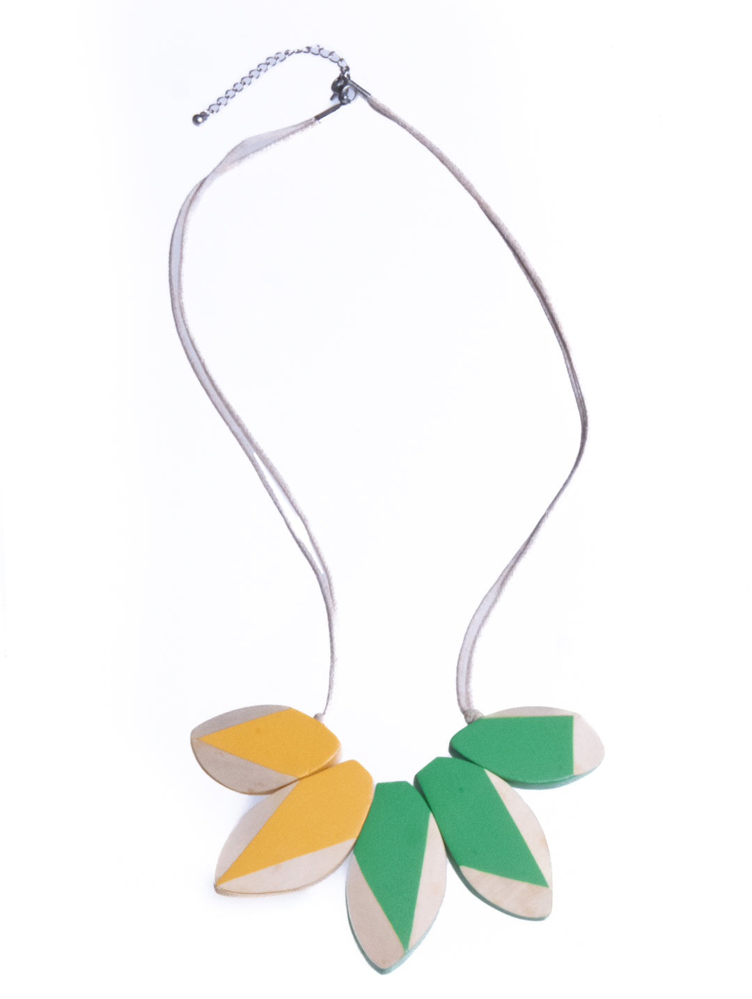 SAND LEAF NECKLACE