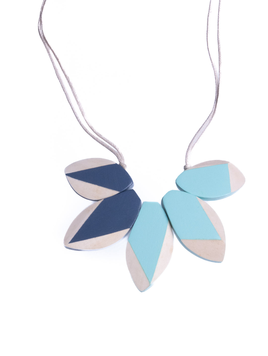 SAND LEAF NECKLACE