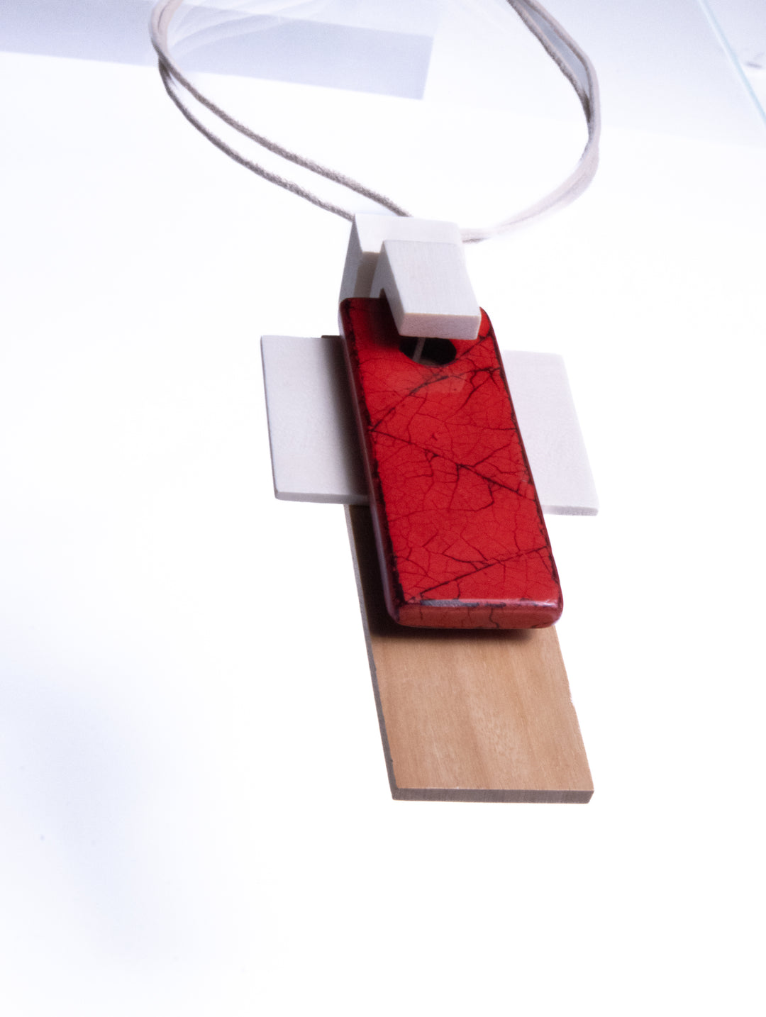 STILL FORM NECKLACE