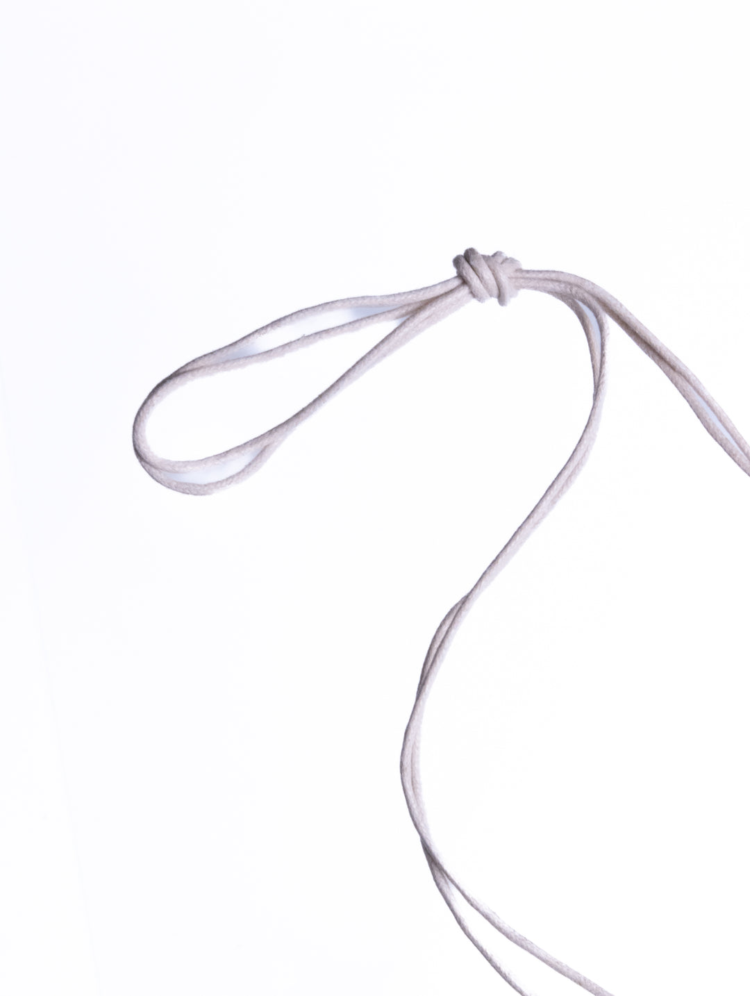 STILL FORM NECKLACE