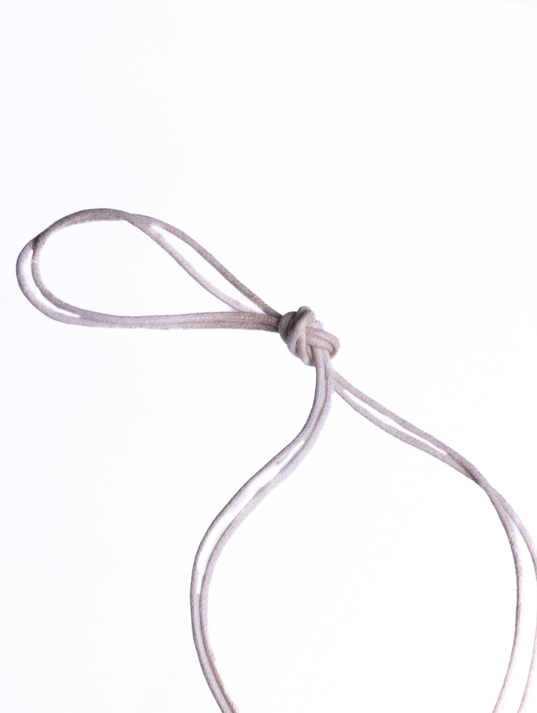 STILL FORM NECKLACE