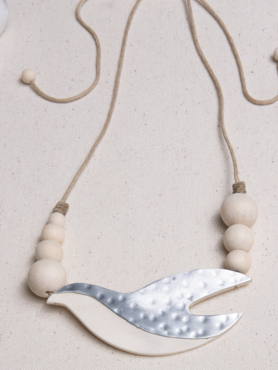 CALM FLIGHT NECKLACE