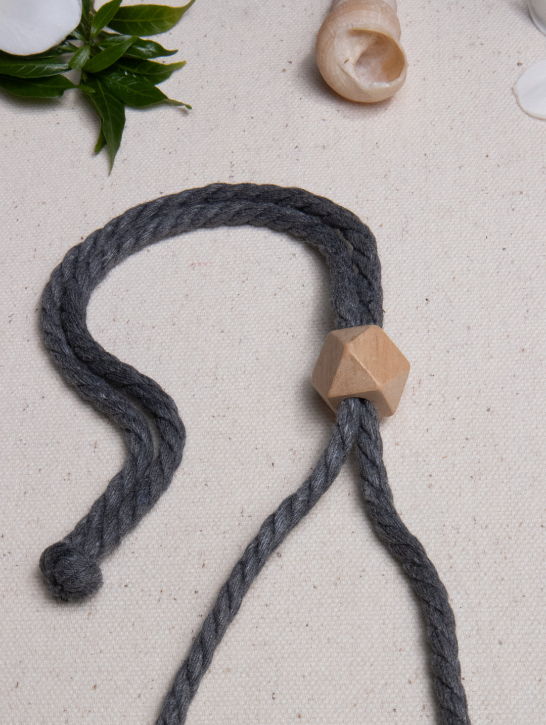CARAMEL CUBE NECKLACE