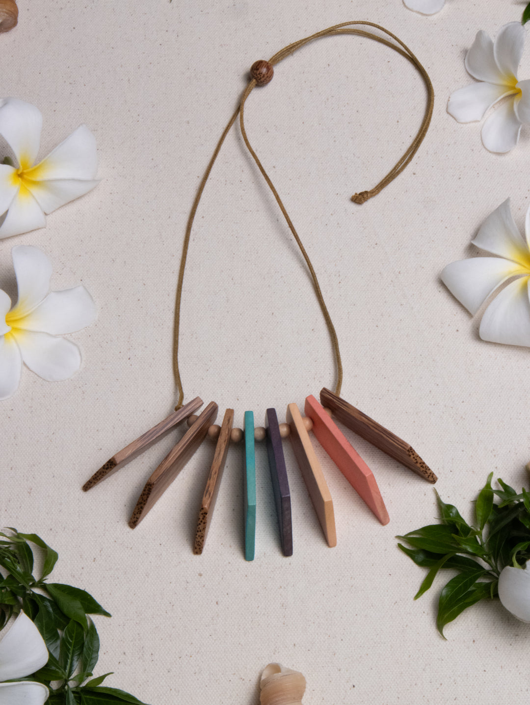 FLOAT BAR NECKLACE