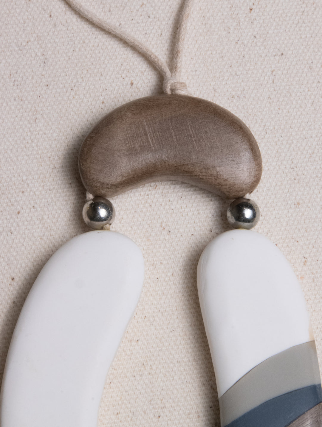 TIDE CURVE NECKLACE