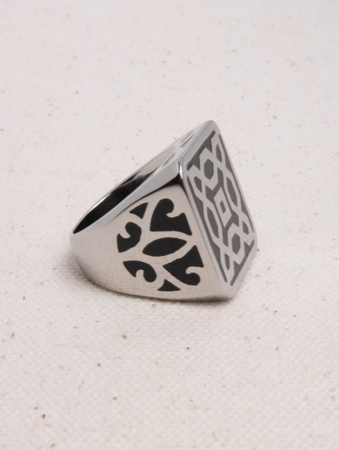 SIGN RING